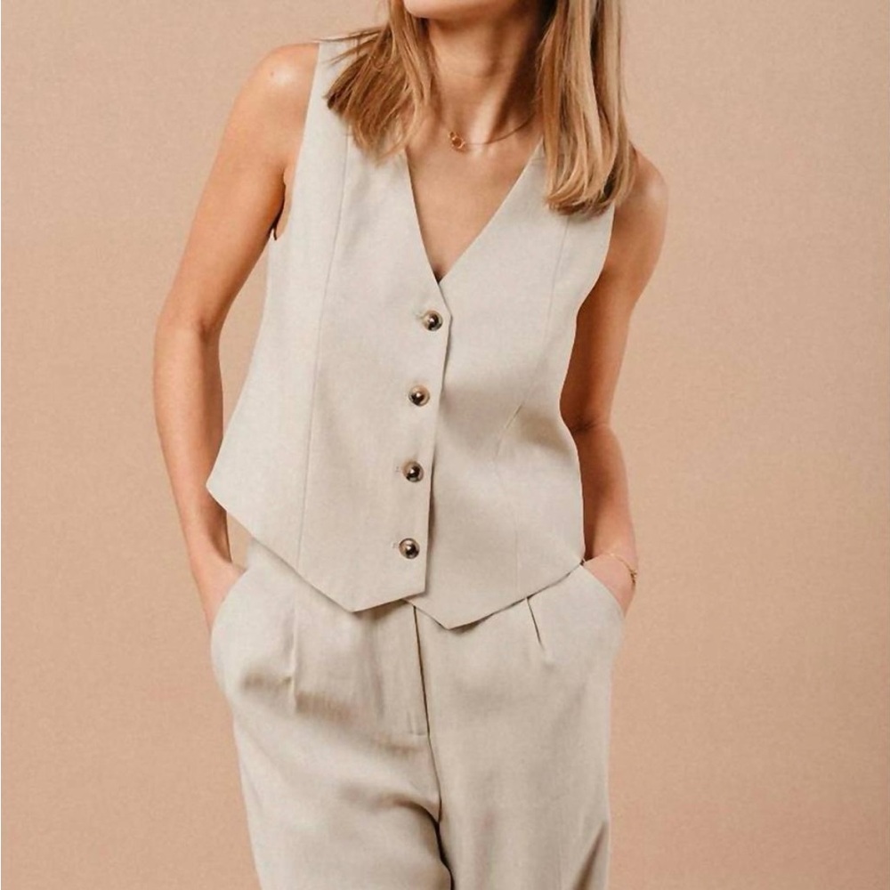 Grace & Mila Mathieu Vest Size M  
*New with Tags*